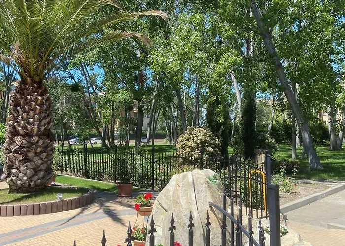 Aphrodite Rose 아파트 *